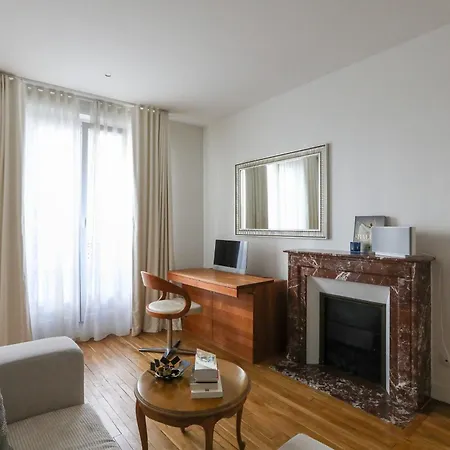 Bright For 4 Apartment Paris